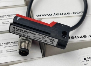 Capteur d'étiquettes Leuze d'origine neuf GS 61/6D.2,200-S12, stable et adapté à une utilisation industrielle, en stock - Product Image 4