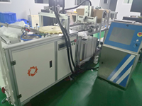 Machine de presse de plateaux en aluminium d'alignement entièrement automatique de Kemawell pour la production cosmétique de maquillage d'ombre à paupières de fard à joues de poudre