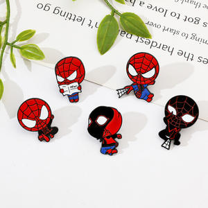 Broches de Metal Esmaltado con Diseños Nuevos al por Mayor, 4000 Tipos de Broches con Logotipo Bonito, Serie Sailor Moon, Broches para <span class=keywords><strong>Cuello</strong></span> - Product Image 2