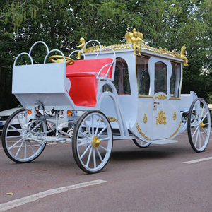Offre Spéciale : Carrosse Électrique Royal Blanc Classique Sans Chevaux pour Hôtels de Luxe et Mariages – Transport de Style Vintage - Product Image 1