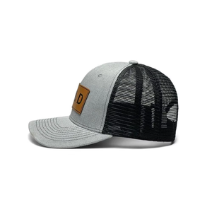 Gorra Trucker para Papá, Gris, Malla, 6 Paneles, Ajustable, Unisex, Casual, con Logotipo Grabado en el Panel Frontal - Product Image 4