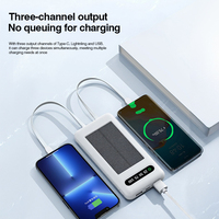 Banco de energía solar de gran capacidad 30000 mAh para auriculares iPhone ventilador reloj cargador de carga rápida 30000 Mah batería externa personalizada