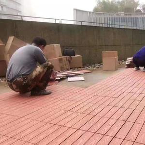 Plancher en composite bois-plastique moderne en WPC, résistant aux fissures, pour balcon et <span class=keywords><strong>terrasse</strong></span> extérieurs - Product Image 6