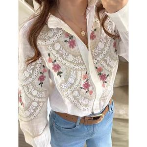 Blusa de Mujer Vintage Francesa Elegante con Volantes, Cuello Alto, Tejido de Punto, Encaje Floral Bordado, Diseño Único, Top ODM - Product Image 1