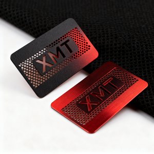 Tarjetas Metálicas de Acero Inoxidable Plateadas Brillantes para Regalos Empresariales Modernos con Diseño Personalizable y Logotipo Grabado - Product Image 4