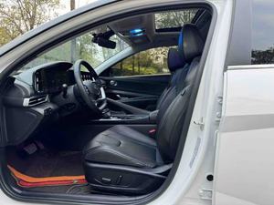 <span class=keywords><strong>Elantra</strong></span> <span class=keywords><strong>2022</strong></span>, 1.5L Automático, Edición LUX Premium, Auto Usado, 37000 Kilómetros, Exterior <span class=keywords><strong>Blanco</strong></span>, Emisión Euro VI, Volante a la Izquierda - Product Image 3