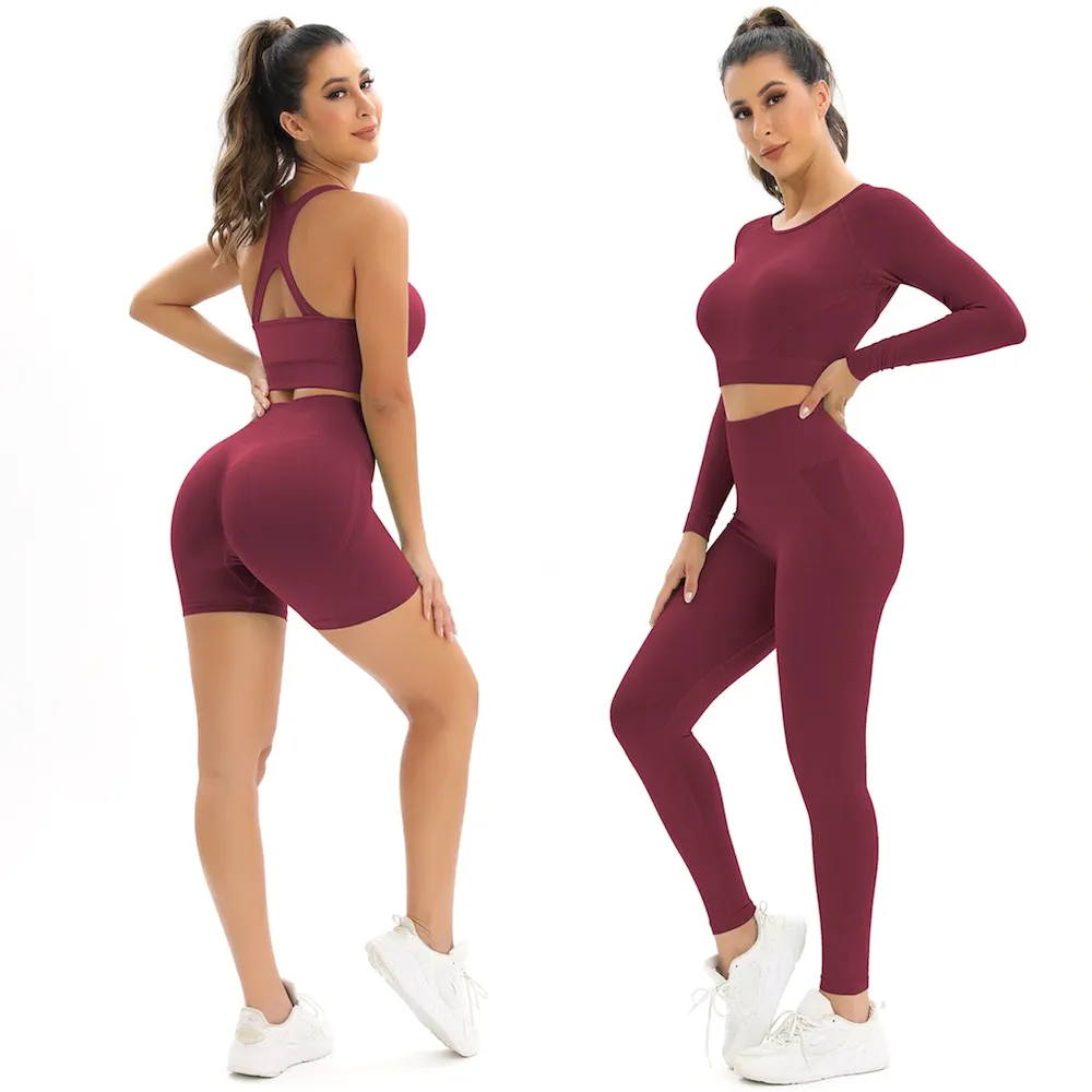 Tiktok Trendy 2/3/4 pezzi Set abbigliamento da allenamento Sexy Seamless Hollow Back Gym Top + pantaloncini da Yoga + Booty Legging abiti sportivi