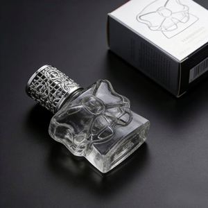 Flacons de parfum roll-on en verre à bille, portables et rechargeables, avec applicateur à bille et capuchon en alliage métallique, direct usine, faible MOQ, personnalisables - Product Image 1