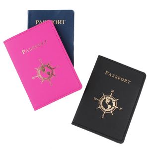 Cartera Corta Unisex Clásica de Viaje con Cubierta de PU, Porta Pasaportes con Logotipo Estampado en Oro, Impermeable, Minimalista, 5 en 1, en Oferta - Product Image 6
