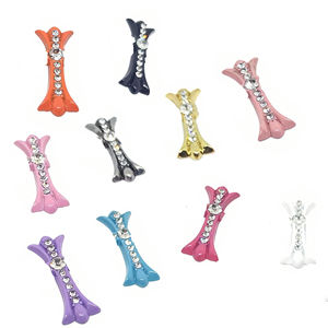 Decoraciones de Lujo Personalizadas con Pedrería Brillante para Fundas de Celular, Dijes de Moda con Forma de Herradura, Cruz y Diamantes Metálicos de Diseño - Product Image 1