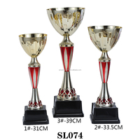 Trophées et médailles créatifs de compétition de danse en gros de la marque Phoenix – Coupes et récompenses sportives en métal pour le football (or, argent)