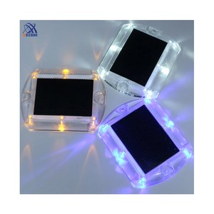 Nhà Máy Giá không thấm nước IP68 siêu mỏng năng lượng mặt trời đường Stud cao phản xạ Đèn LED Đường đánh dấu nhựa năng lượng mặt trời đường Stud - Product Image 1