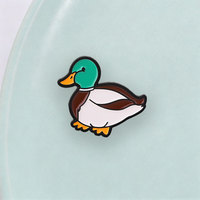 Broche fantaisie en émail motif canard mallard de dessin animé en alliage de zinc pour vêtements, sacs à dos et décoration de revers