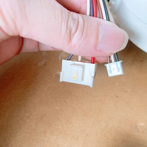 Motor de ventilador de CA monofásico Guangdong Welling YKFG-35-4-94L de 32W para aire acondicionado con montaje de brida de 130 mm - Product Image 2