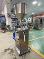 Machine de remplissage verticale semi-automatique portable à piston pour yaourts, jus et boissons