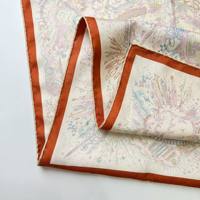Hoogwaardige op maat gemaakte bloemenprint 100% Mulberry zijden vierkante sjaal (140cm) |   Luxe Jacquard OEM ODM Casual Sjaal Groothandel