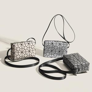 Custom Logo Draagbare Pu Handtas Lady Luxe Vintage Stijl <span class=keywords><strong>Geomotry</strong></span> Fold Winkelen Draagtas Voor Vrouwen