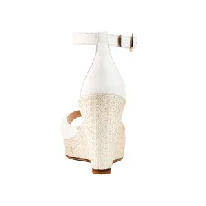 Sandali con zeppa personalizzati produttore di sandali con zeppa a punta aperta da donna bianchi con plateau in lino sandali con cinturino alla caviglia personalizzati sandali con zeppa