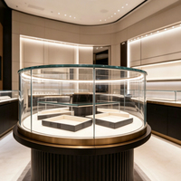 Vitrines personnalisées pour les magasins de montres de luxe : design minimaliste qui met en valeur la qualité haut de gamme