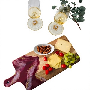 Plateau de service en bois brun et résine, plateau à charcuterie classique à grain naturel pour fromages, fruits et noix - Product Image 1