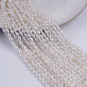 Perles de Keshi d'eau douce naturelles de 4-5 mm en gros pour la fabrication de bijoux en perles, perles de riz blanches en forme de perles de Keshi recyclées de Zhuji - Product Image 2