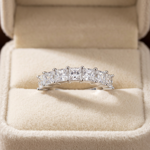 Bague Adodo en argent 925 plaqué or blanc, sertie de 5 pierres de moissanite taille princesse 2 carats VVS1 couleur D, certifiée GRA - Product Image 3