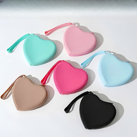 Porte-monnaie en silicone à fermeture éclair en forme de cœur Kawaii, porte-clés, trousse de maquillage couleur macaron, breloque, portefeuille pour femme, boîte à bijoux, porte-clés