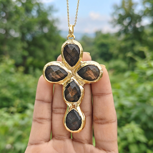Natural Labradorite Pear Cut Gemstone Punk Style Teardrop Shape Statement Necklace <b>with</b> Gold Electroplated Brass Chain - Product Image 2