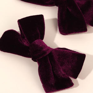 2 pinces à cheveux en velours uni douces et unisexes pour femmes et filles - Product Image 5