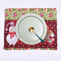 Chemin de table de Noël élégant en tissu jacquard, motif bonhomme de neige et homme en pain d'épices, pour la décoration de table de salle à manger de style campagnard