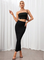 Ensembles de robes ajustées séduisantes et élégantes pour le printemps et l'été, associés à des hauts sans manches et des tenues pour femmes. ODM OEM