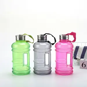 Bpa personalizzato senza 1 gallone di dimensioni caraffa motivazionale isolato sport fitness bottiglia d'acqua in plastica 2L