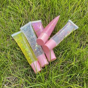 Tube de brillant à lèvres vide en plastique BOYGLOW 14ML avec bouchon à vis, applicateur souple personnalisable, emballage cosmétique - Product Image 5