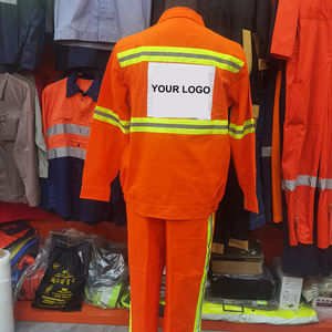 <span class=keywords><strong>Combinaison</strong></span> de sécurité uniforme avec logo OEM Protection haute visibilité Construction industrielle Soudage Combinaisons d'assainissement routier de style <span class=keywords><strong>pompier</strong></span> - Product Image 3