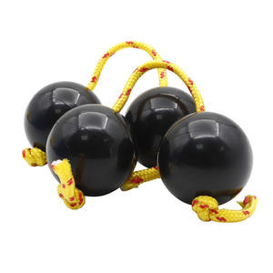 Rhythm Shakers, martillos <span class=keywords><strong>de</strong></span> arena, instrumentos <span class=keywords><strong>de</strong></span> percusión giratorios <span class=keywords><strong>de</strong></span> dedo, bolas <span class=keywords><strong>de</strong></span> tambor en negro, blanco, rojo, amarillo y azul, accesorios para bandas. - Product Image 3