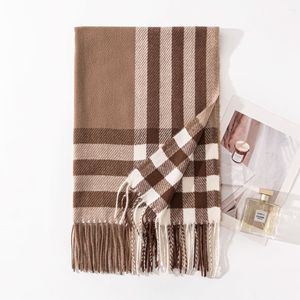 Écharpe vintage <span class=keywords><strong>en</strong></span> tissu écossais de luxe, épaisse pour l'hiver, douce, classique, texturée, couverture tricotée avec des pompons - Product Image 2