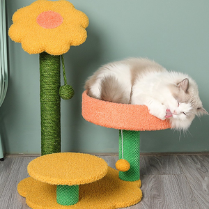 Árbol para Gatos de Sisal Natural con Percha, Pelota Colgante y Flor de Peluche, Torre para Gatos de Interior y Gatitos - Product Image 2