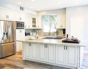 Armoire de cuisine de style américain haut de gamme, armoire de base en bois massif, armoires de cuisine RTA pour nouvelle maison - Product Image 3