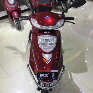Model EV-4 Motorcycle Scooters V Classical Model 1200W 60V 20AH/72V 30AH Silent Brushless With CE - Product Image 2