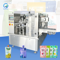 Machine de remplissage et de bouchage rotative OCEAN pour sachets souples préformés (Doypack) de jus