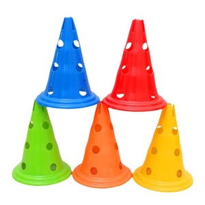 Cônes d'agilité de football en gros, marqueurs d'obstacles 30CM en PE, durables et écologiques pour l'entraînement physique - Product Image 5