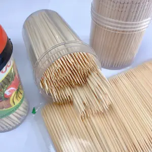 Bambus-Zahnstocher zum Reinigen von Zähnen und Lebensmittel rückständen sowie zur Dekoration von Lebensmitteln