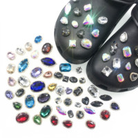 Vente en gros de breloques de luxe en métal avec strass pour chaussures de créateurs breloques mode en diamant accessoires de décoration de chaussures type sabot breloque