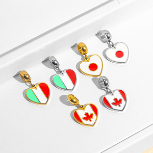 Liontin jimat baja tahan karat bendera Amerika ornamen jimat Enamel patriotik berbentuk hati jimat 18k liontin halus berlapis emas - Product Image 4