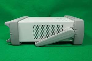 Keysight 33502A 2 canales 50Vpp amplificador de alta potencia 100kHz de Japón Usado - Product Image 4