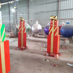 Décoration <span class=keywords><strong>de</strong></span> Noël en fibre <span class=keywords><strong>de</strong></span> verre, grandes boîtes cadeaux, boîte cadeau géante <span class=keywords><strong>de</strong></span> Noël en résine pour l'extérieur, pour les fêtes - Product Image 6