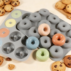 12-Compartment <b>Silicone</b> Mold for Cake <b>Baking</b>, Donut-Shaped Mold for DIY Decoration and Molding - Product Image 2