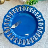 Assiettes de présentation en céramique multicolores, design ajouré en dentelle, pour mariage, fête, banquet, festival, décoration de table