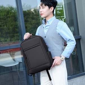 Sac d'ordinateur imperméable pour voyage d'affaires avec logo personnalisé, chargeur USB pour hommes, grand sac à dos pour ordinateur portable de 15,6 pouces - Product Image 6