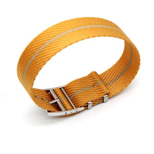 Correa de pulsera de muñeca con hebilla de acero inoxidable de lujo ajustable Premium 18mm 20mm 22mm correa de reloj de nailon a rayas doradas + Beige - Product Image 3